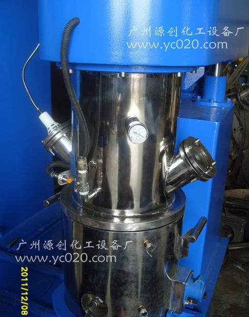 【電動(dòng)真空攪拌機(jī)】組成復(fù)雜操作簡(jiǎn)單